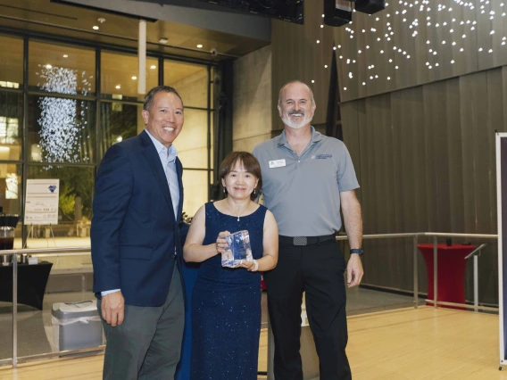 Hong Hua receives TLA Inventor of the Year Award