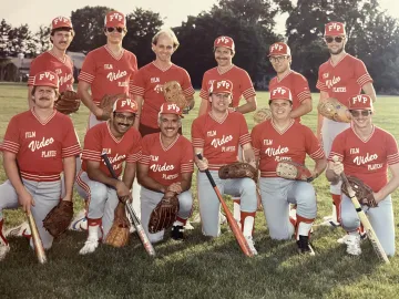 Greivenkamp with baseball team